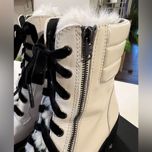 Coach white leather boots, so comfy! - Picture 7 of 7